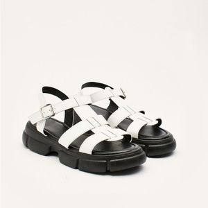 NEW NASTY GAL White Open Toe Faux Leather Sandals 9